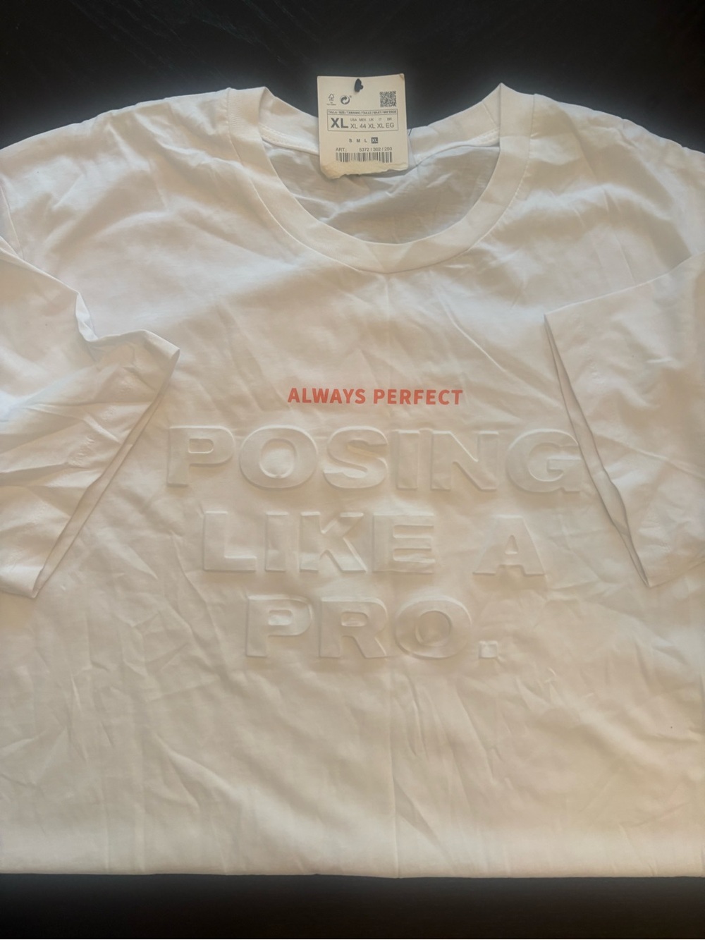 Zara White Short-Sleeve Graphic Tee with Coral Text